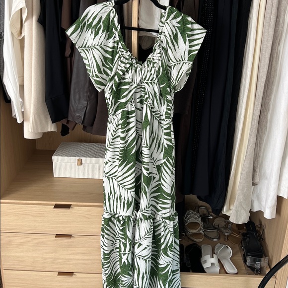 Sofia Jeans Women's V Neck Dress with Flutter Sleeves Size L - Picture 4 of 7